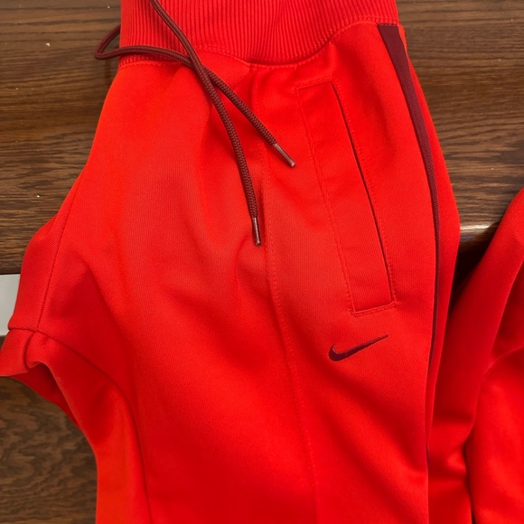 Nike Bold Red Athletic Tracksuit - Picture 4 of 6